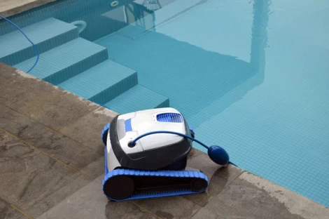 Maytronics Dolphin S100 Robot (preview 1)