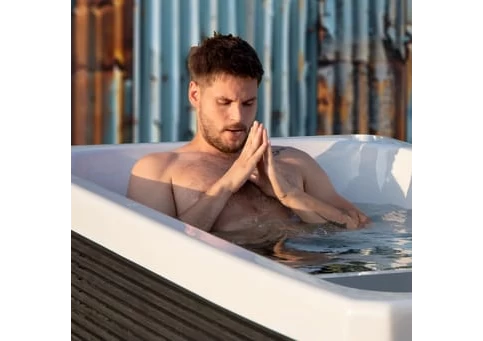 Iceland Cold plunge Icetub (img 13)