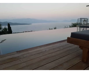 Πισίνα Καταρράκτη